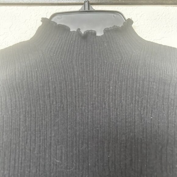 NWOT Black Women's Ruffle Collar Ribbed Fitted Sweater Turtleneck Top - Picture 7 of 7